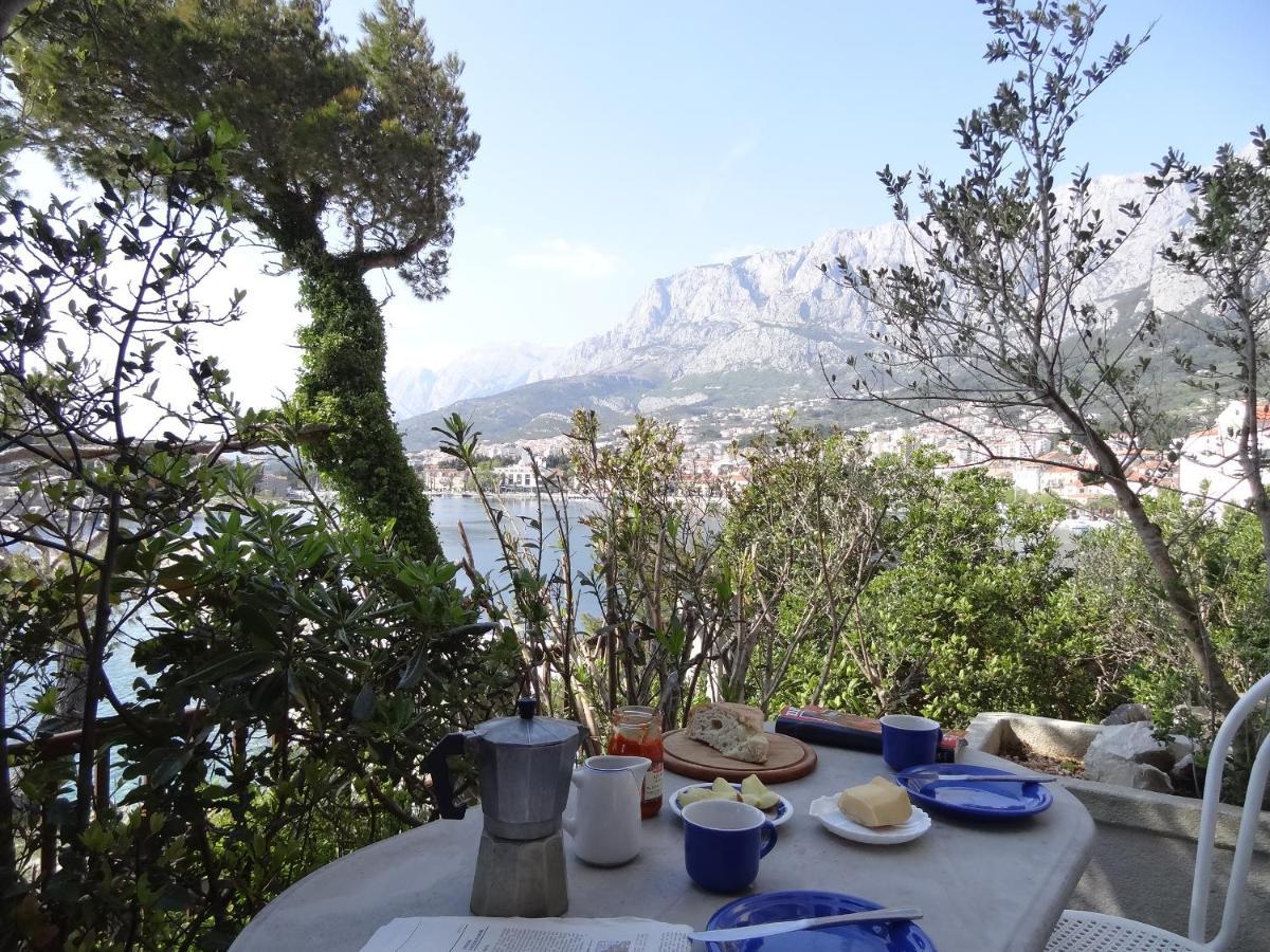 Nugal * Makarska