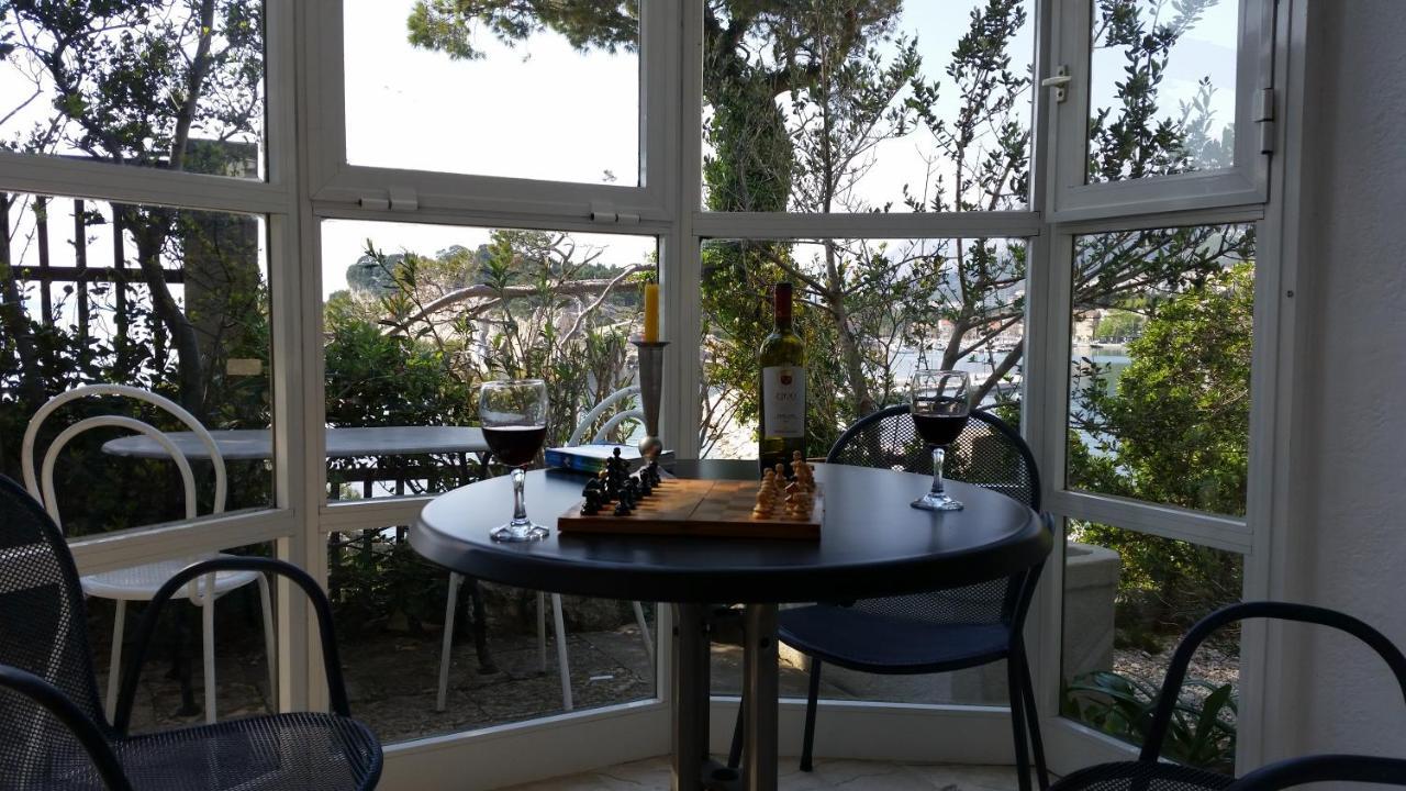 Nugal * Makarska