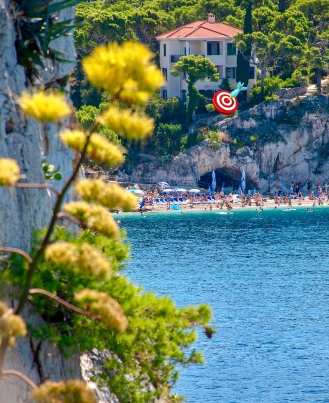 Nugal * Makarska