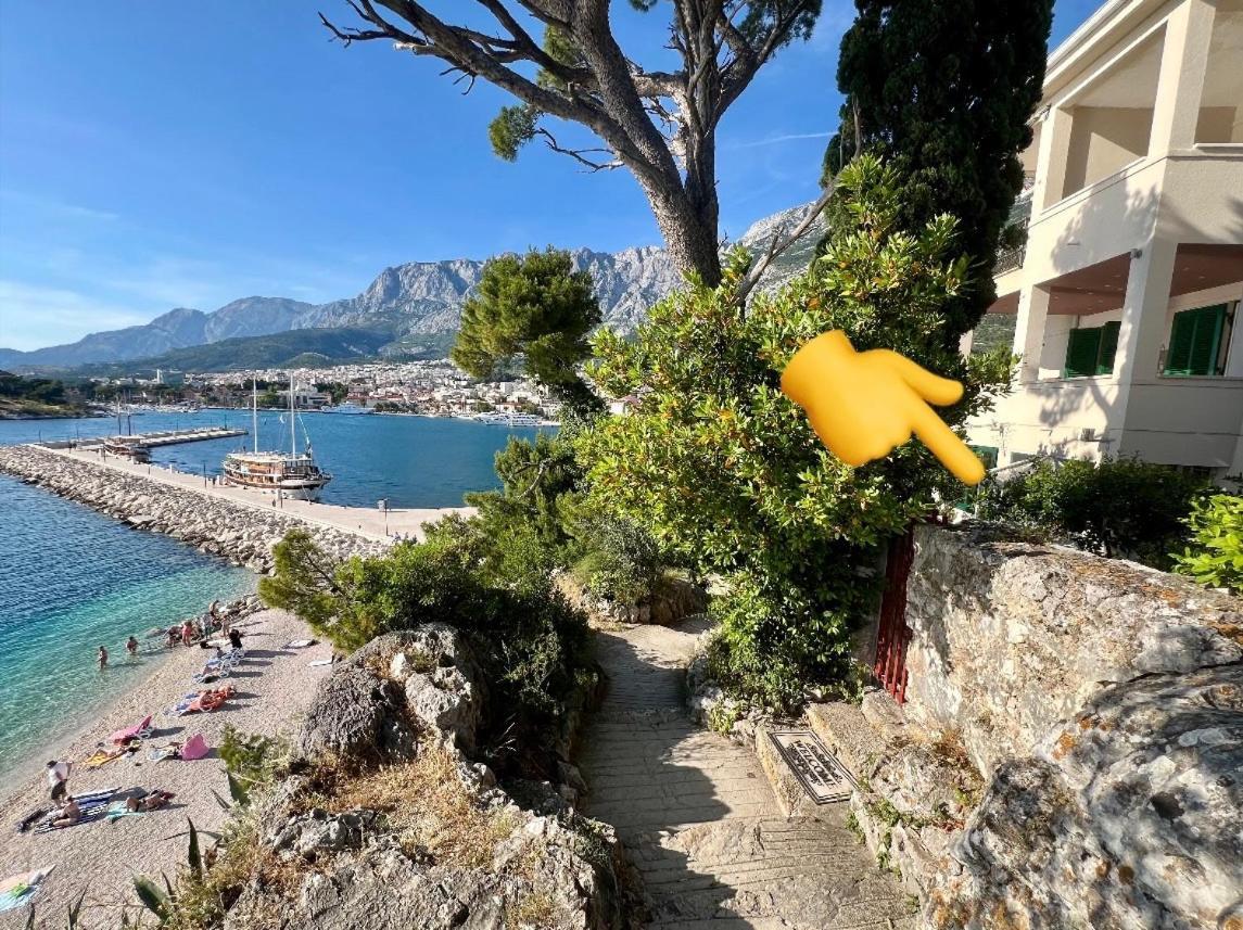 Nugal * Makarska